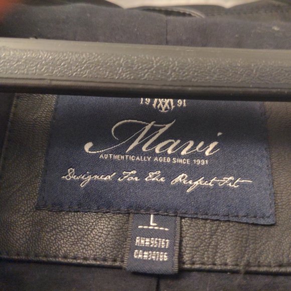 Black Mavi Jacket - Picture 2 of 2